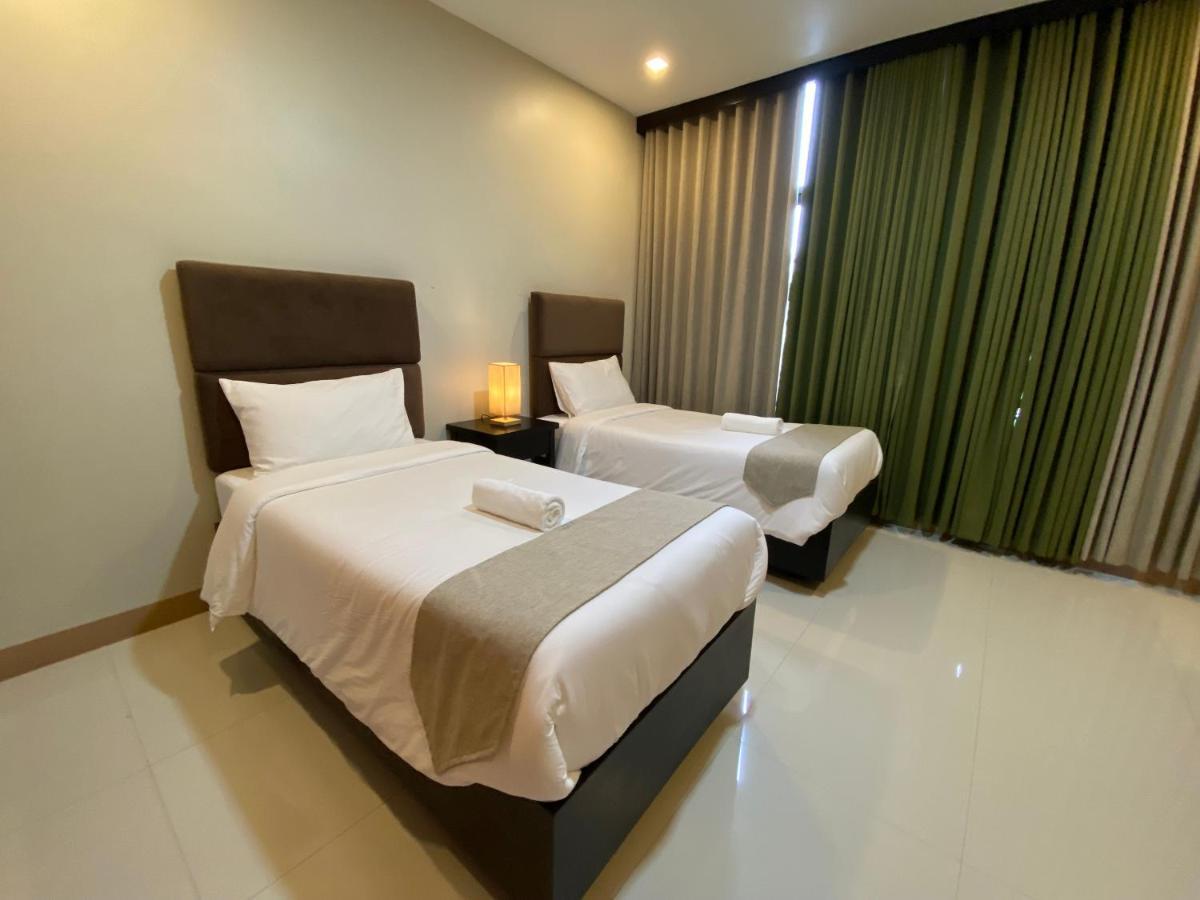 Hotel Eight Breeze Baclayon Esterno foto