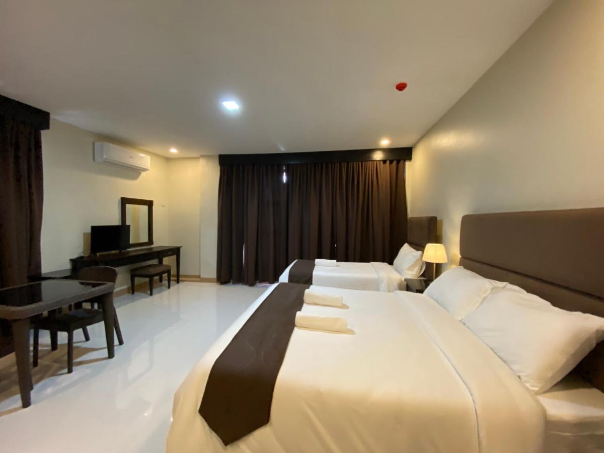 Hotel Eight Breeze Baclayon Esterno foto