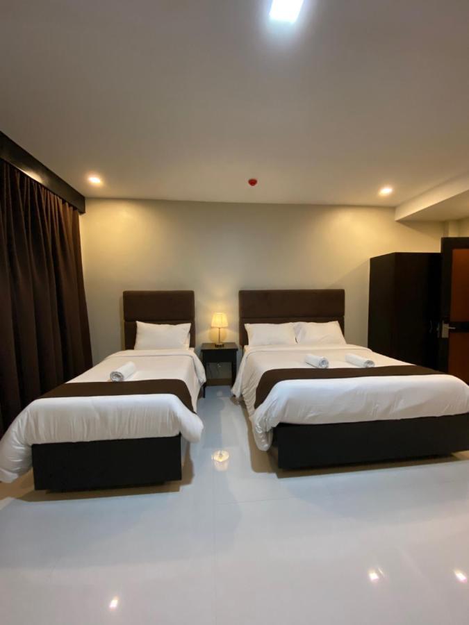Hotel Eight Breeze Baclayon Esterno foto