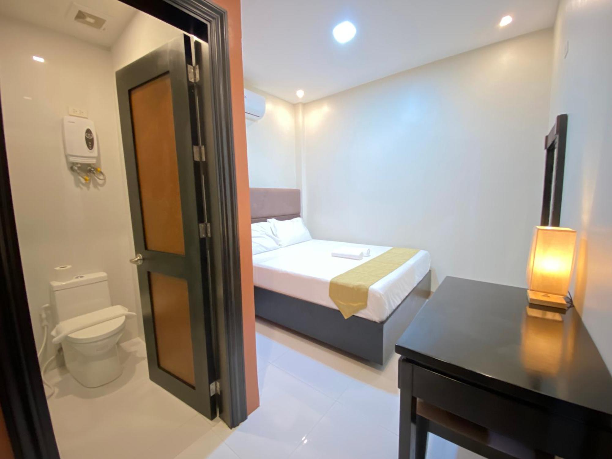 Hotel Eight Breeze Baclayon Esterno foto