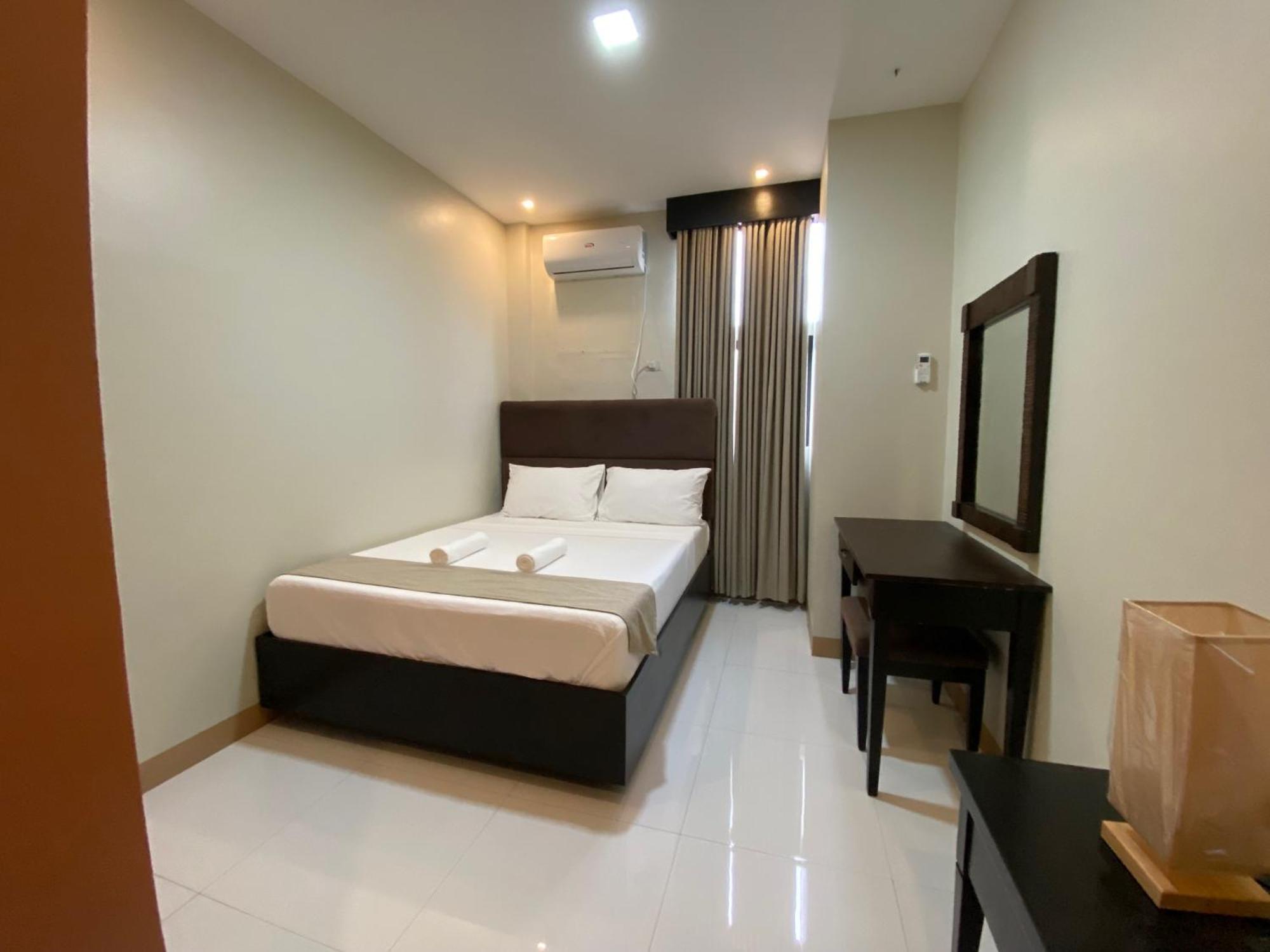 Hotel Eight Breeze Baclayon Esterno foto
